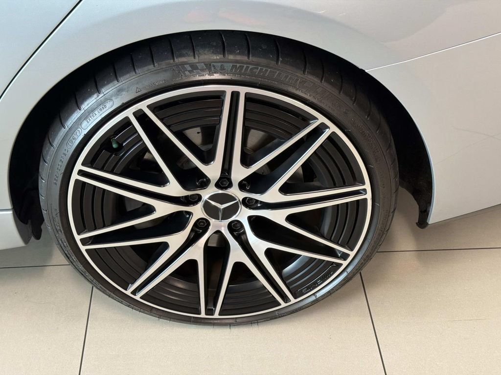 Used 2023 Mercedes-Benz C 43 AMG 4MATIC Sedan image 4