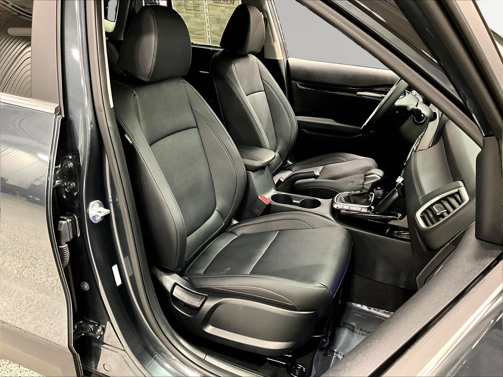 Used 2025 Kia Seltos EX AWD/4WD image 29