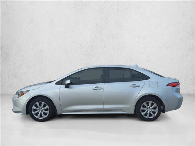 Used 2025 Toyota Corolla LE FWD image 5