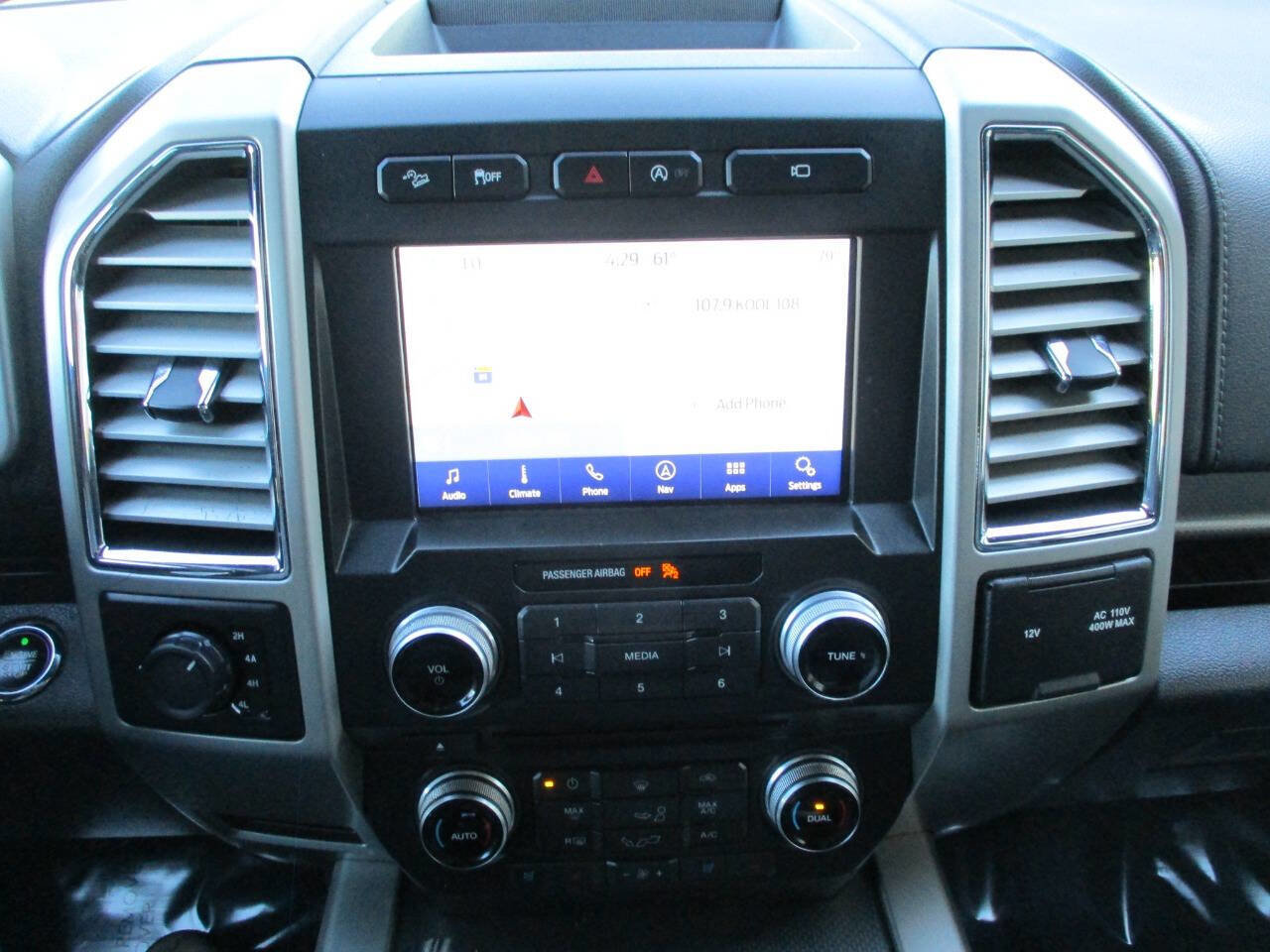Used 2015 Ford F150 Lariat image 31