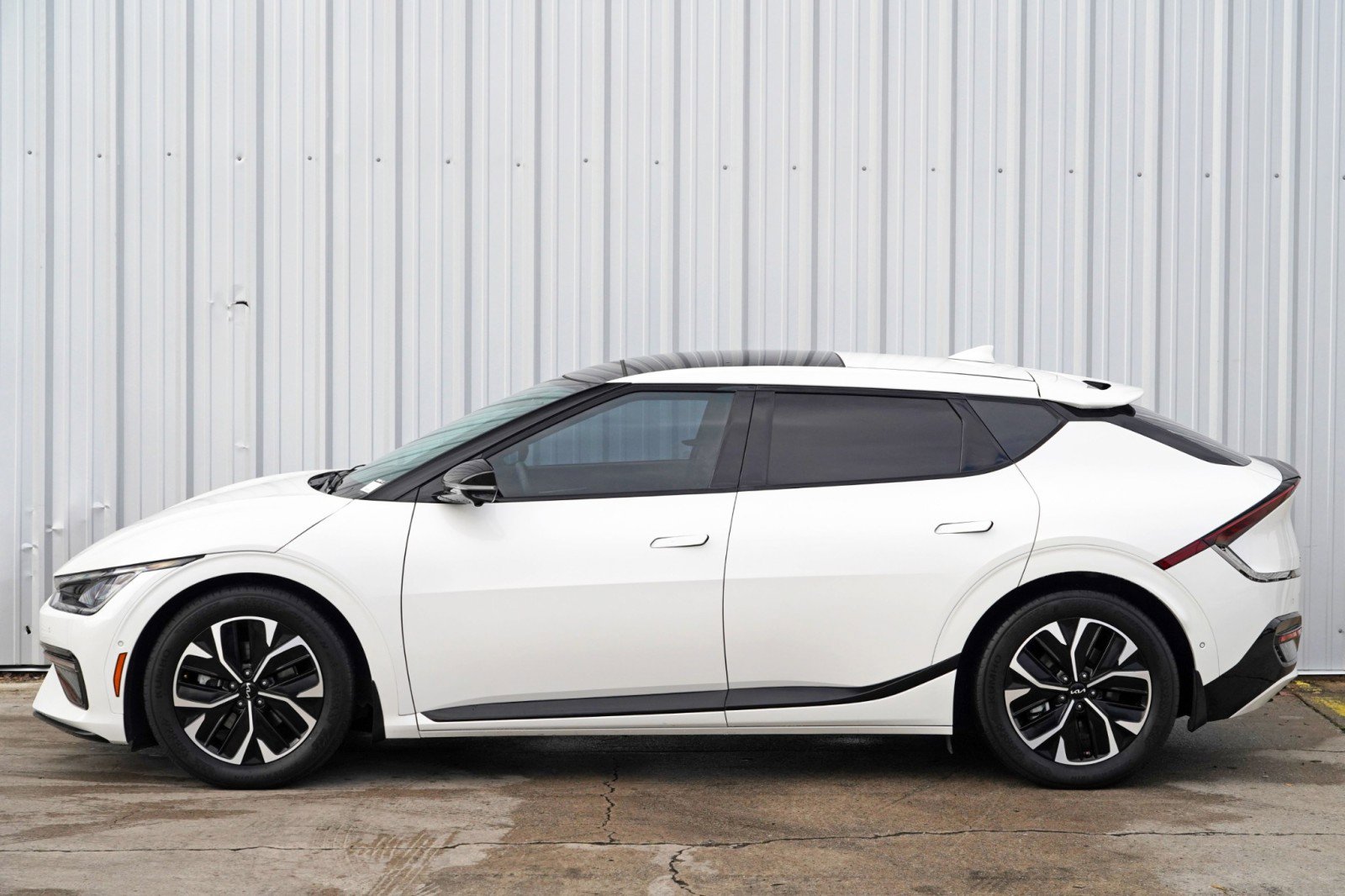 Used 2023 Kia EV6 GT-Line image 48