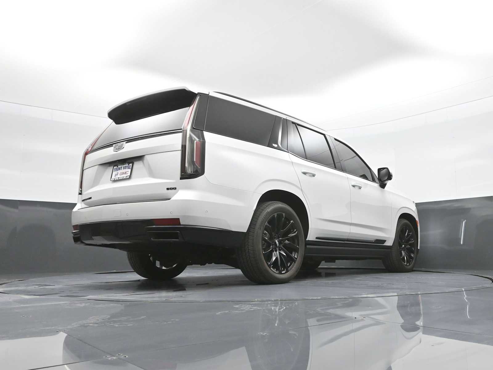 Used 2024 Cadillac Escalade Sport Platinum w/ LPO, ONYX Package AWD/4WD image 59