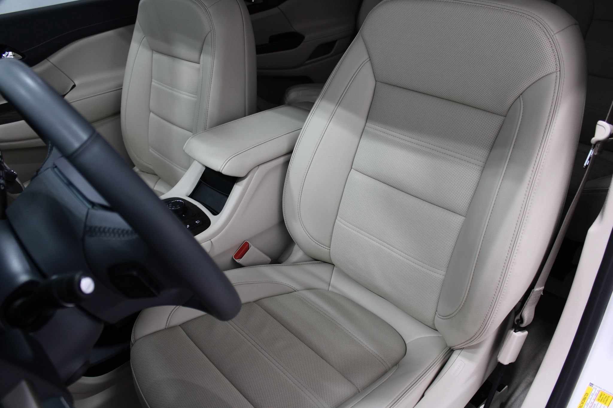 Used 2023 GMC Acadia Denali AWD/4WD image 14