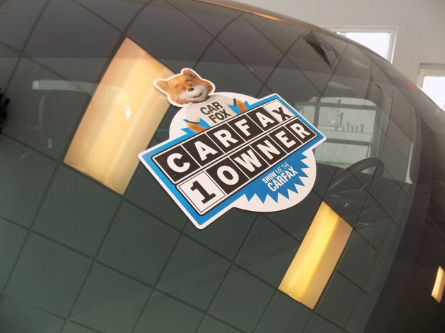 Used 2022 Land Rover Defender 110 X-Dynamic SE AWD/4WD image 11