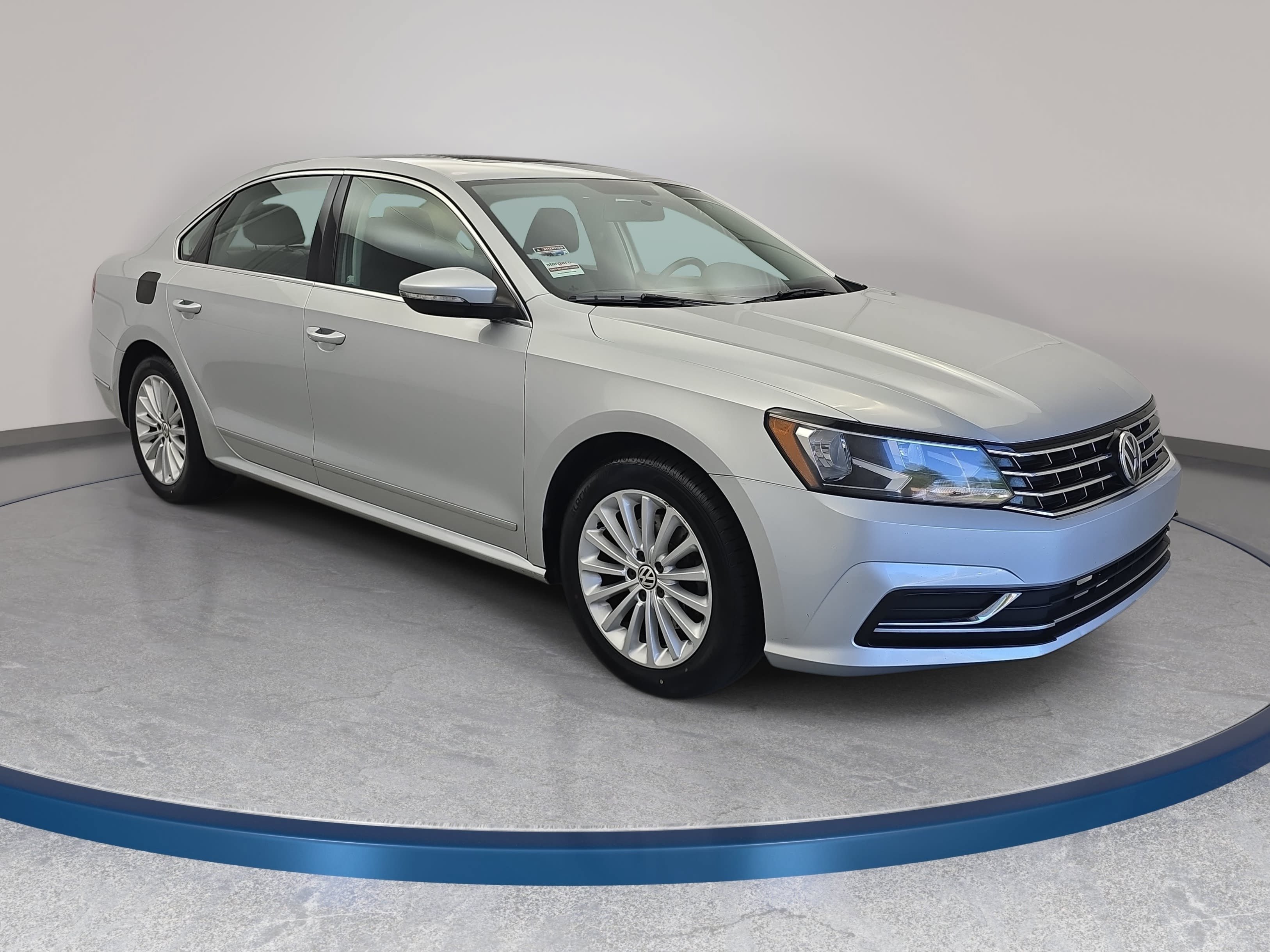 Used 2017 Volkswagen Passat 1.8T SE FWD image 3