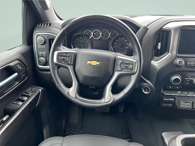 Used 2022 Chevrolet Silverado 3500 LTZ w/ Gooseneck/5TH Wheel Package image 16