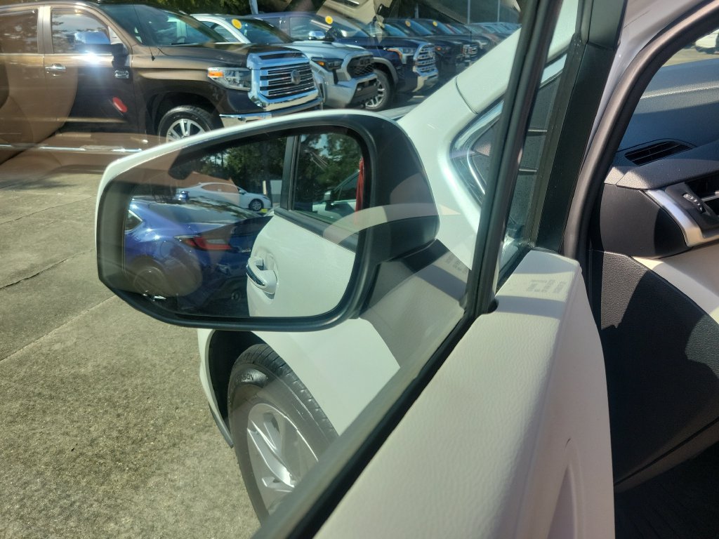 Used 2022 Toyota Sienna XLE FWD image 11