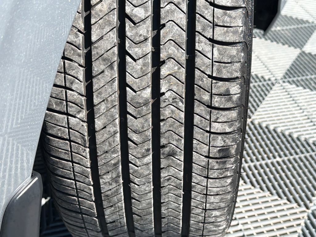 Used 2025 Honda Civic Sport image 22