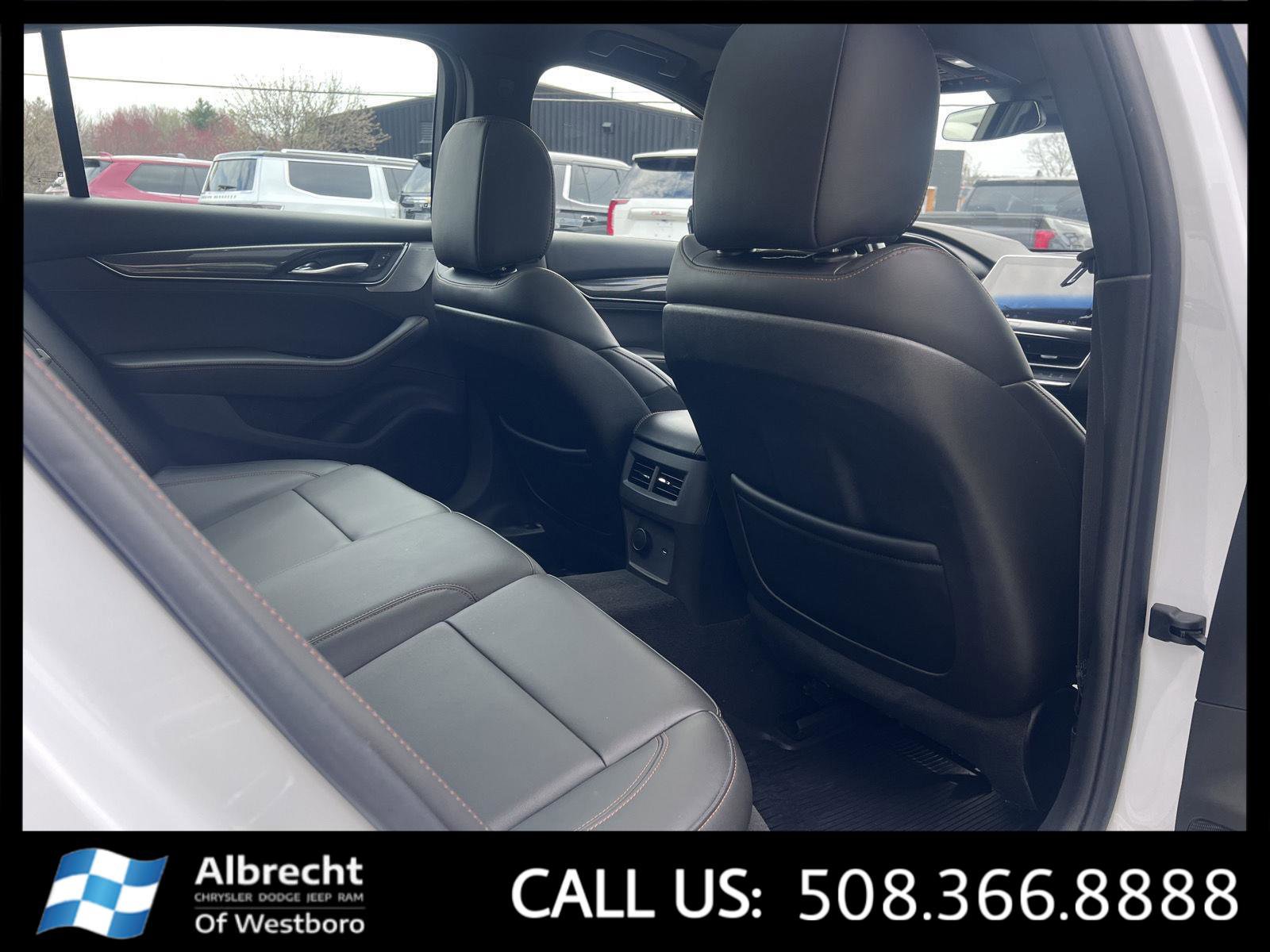 Used 2022 Cadillac CT5 V w/ LPO, ONYX Package image 17