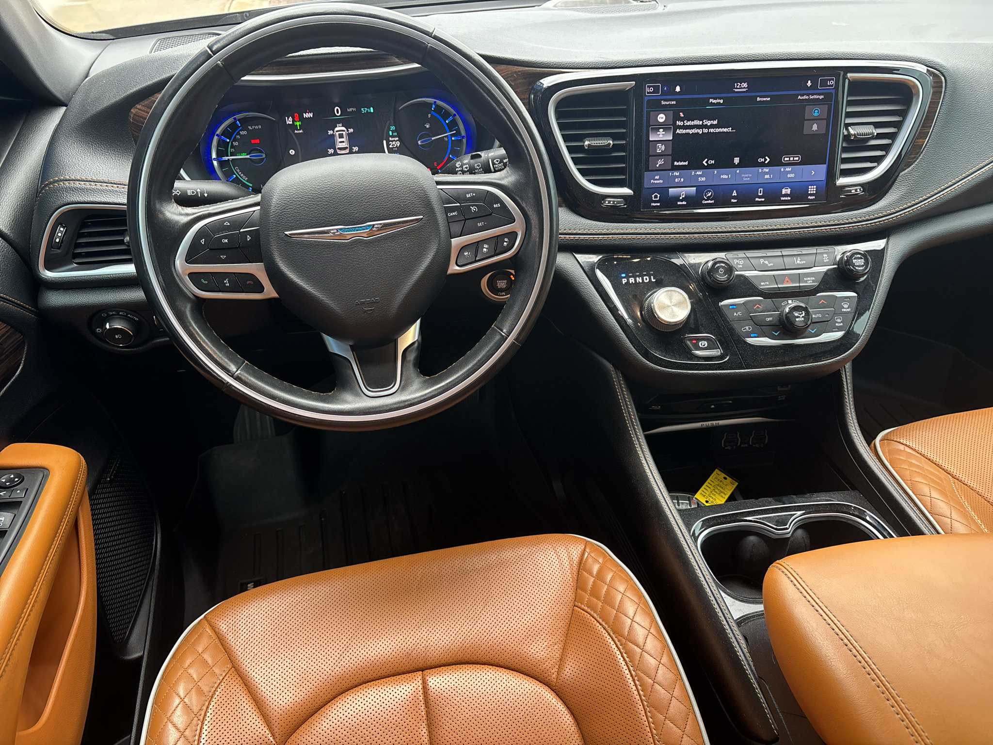 Used 2021 Chrysler Pacifica Pinnacle FWD image 14