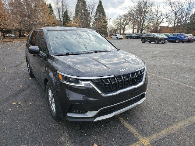 Used 2022 Kia Carnival LX image 8