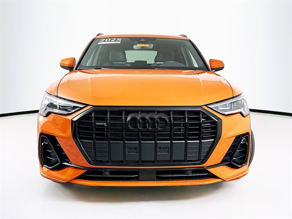 Certified 2025 Audi Q3 2.0T Premium w/ Convenience Package image 5