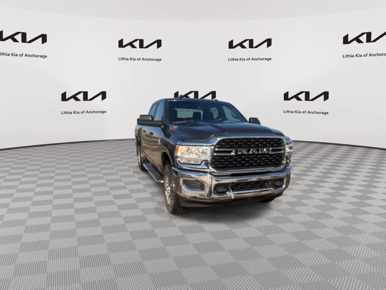 Used 2022 RAM 2500 Big Horn AWD/4WD image 3