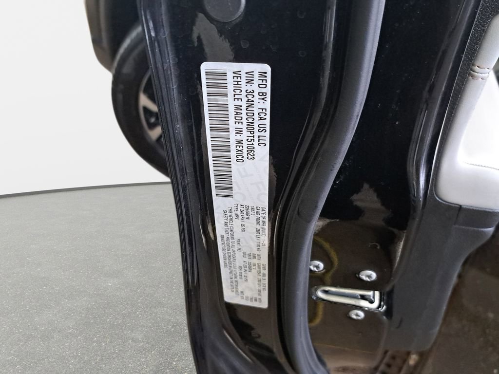 Certified 2023 Jeep Compass Limited AWD/4WD image 35
