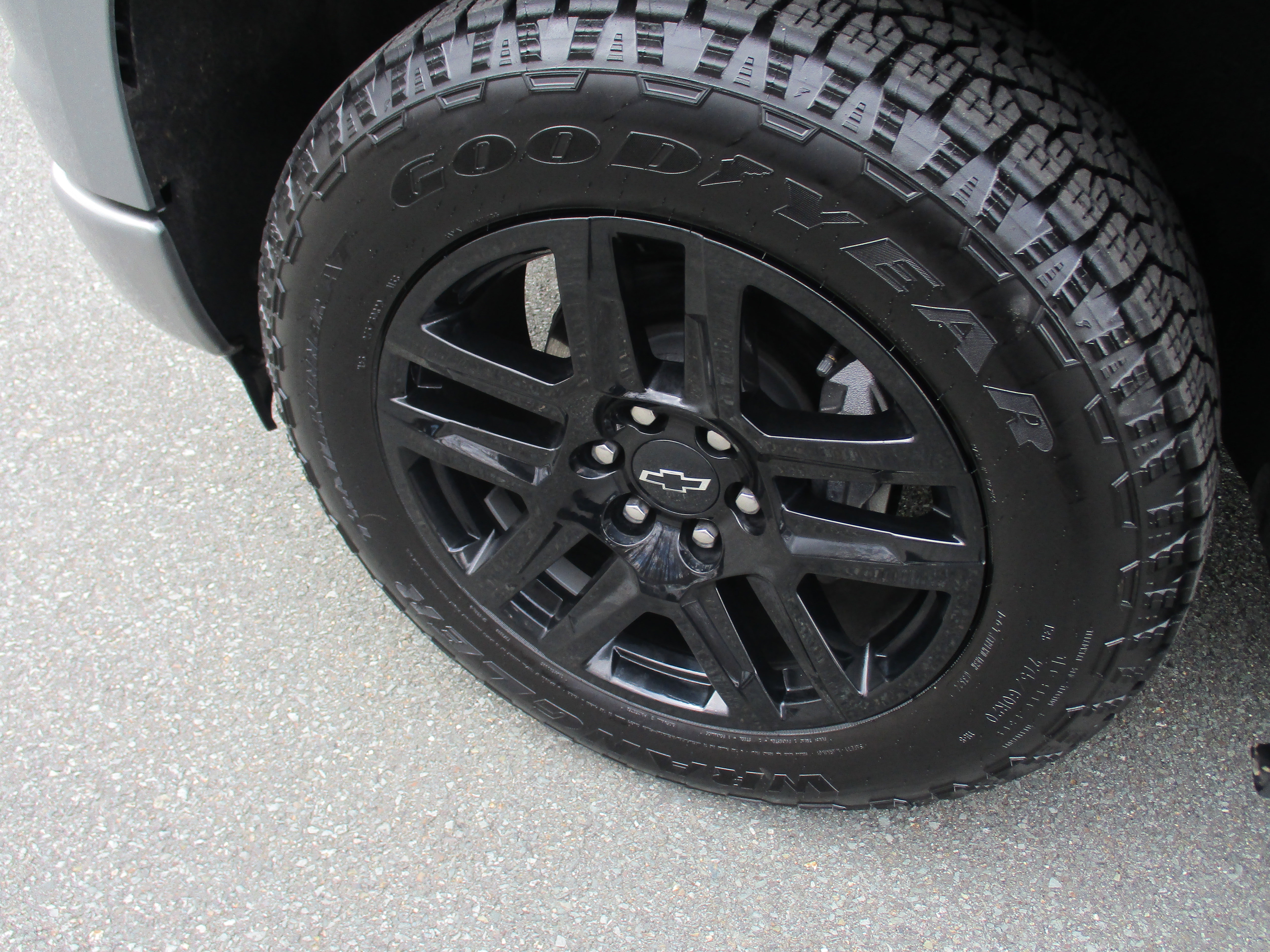 Certified 2025 Chevrolet Silverado 1500 Custom image 9