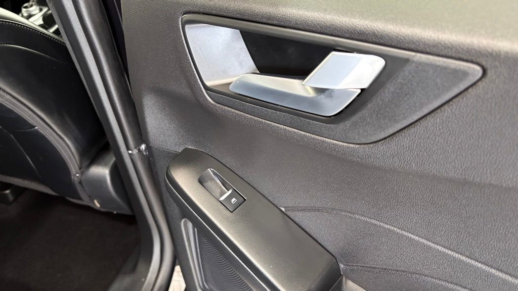 Used 2025 Ford Escape ST-Line Select image 29