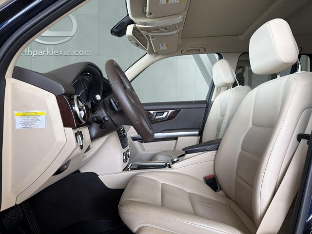 Used 2014 Mercedes-Benz GLK 250 BlueTEC 4MATIC image 7