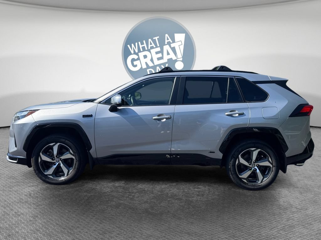Used 2024 Toyota RAV4 SE w/ Weather & Moonroof Package AWD/4WD image 7