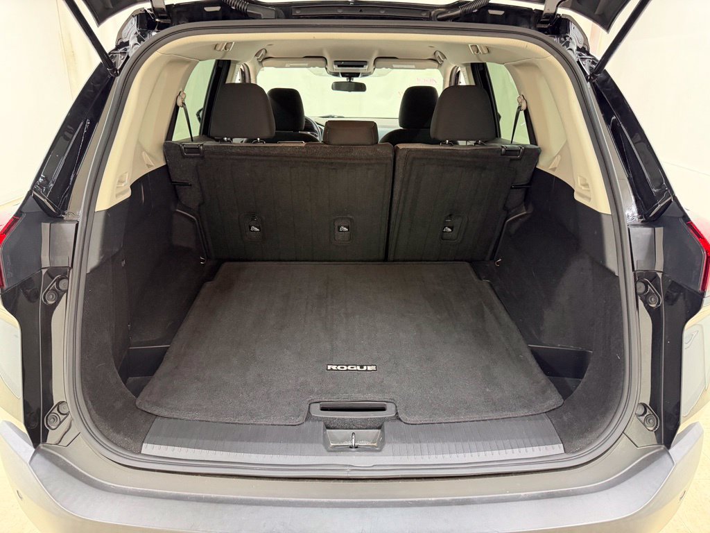 Used 2023 Nissan Rogue SV AWD/4WD image 5
