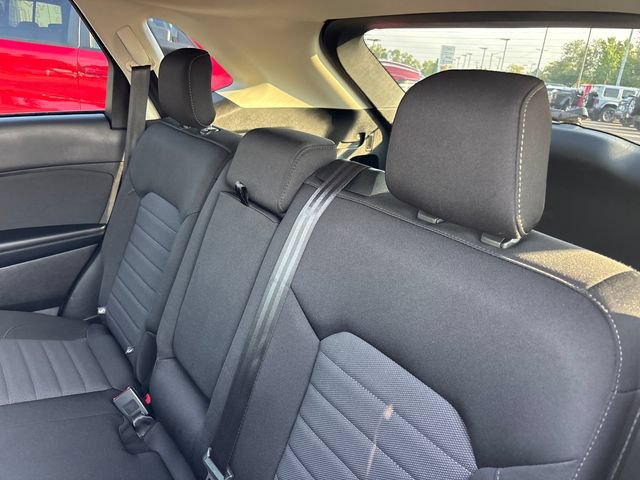Used 2017 Ford Edge SE AWD/4WD image 8