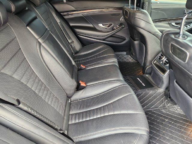 Used 2019 Mercedes-Benz S 560 Sedan image 31