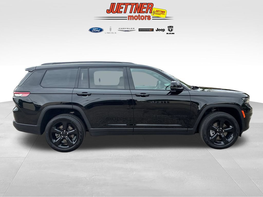 Used 2025 Jeep Grand Cherokee L Limited w/ Luxury Tech Group II AWD/4WD image 7