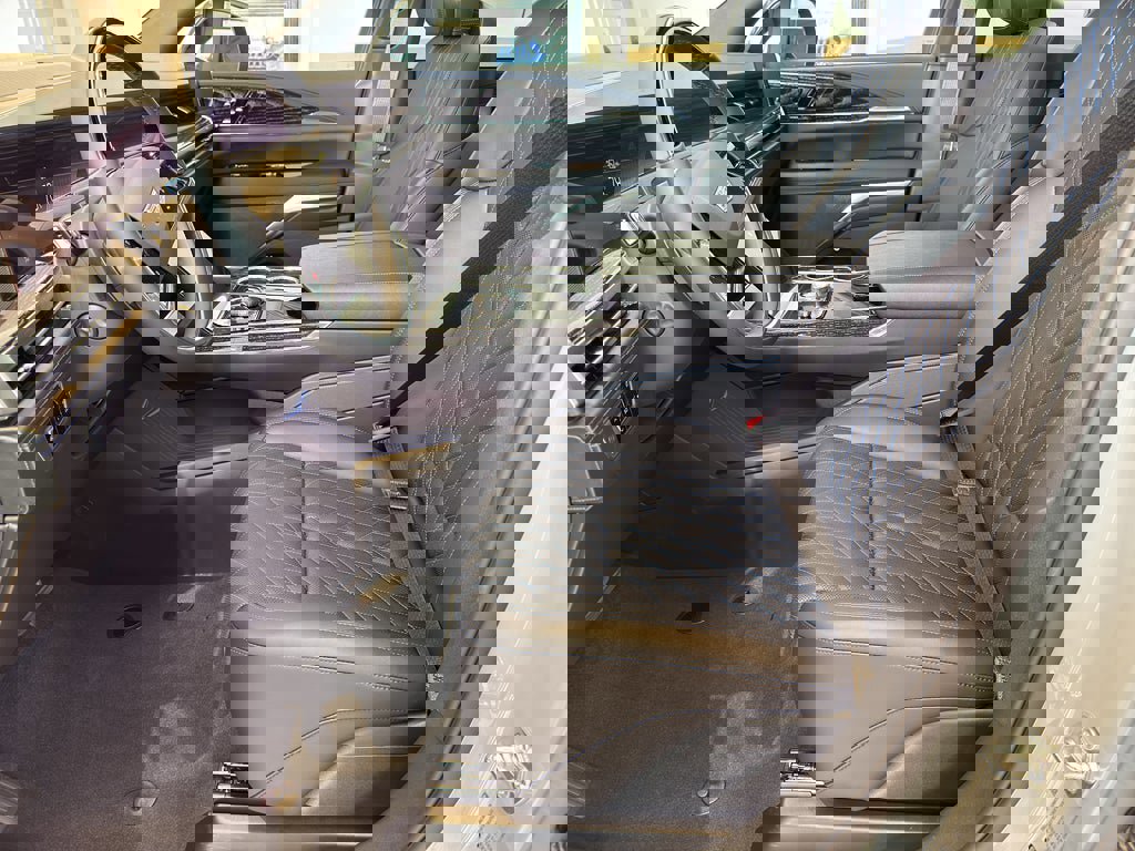 New 2026 Cadillac Escalade IQ Luxury 1 image 9