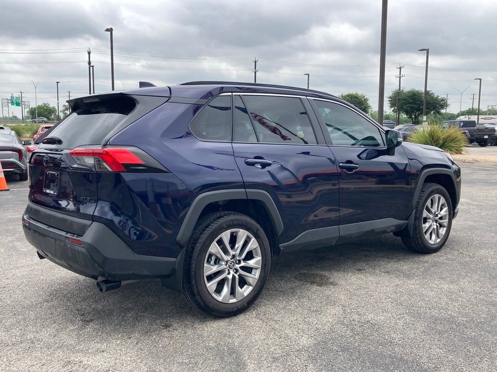 Certified 2025 Toyota RAV4 XLE Premium FWD image 5