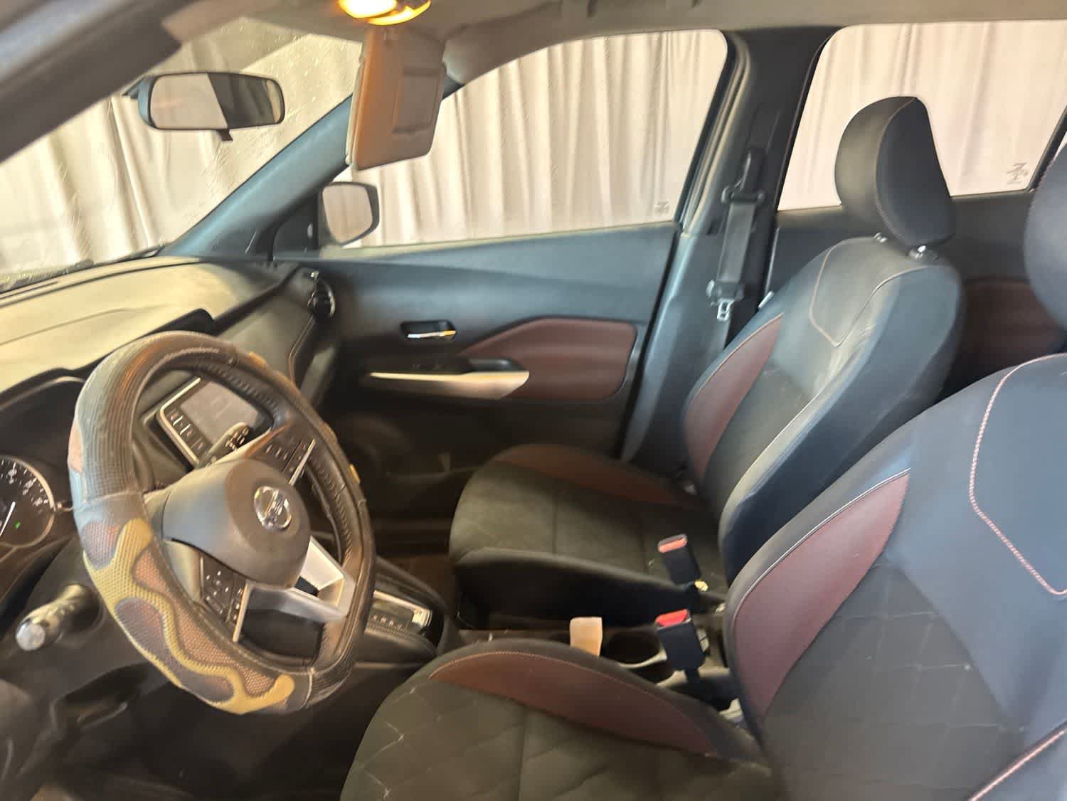 Used 2018 Nissan Kicks SR w/ Exterior Package FWD image 18