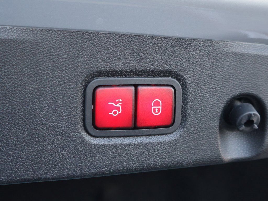 Used 2016 Mercedes-Benz CLS 550 4MATIC image 19