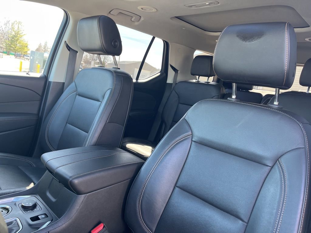 Used 2020 Chevrolet Traverse Premier image 12