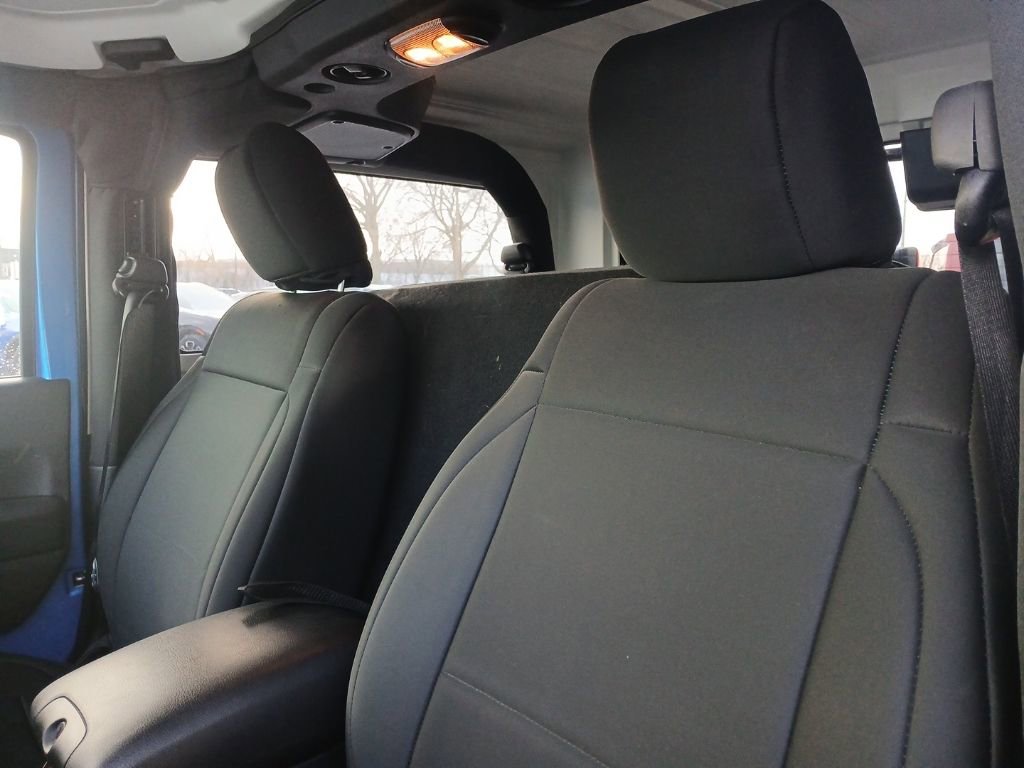 Used 2016 Jeep Wrangler Sport image 16