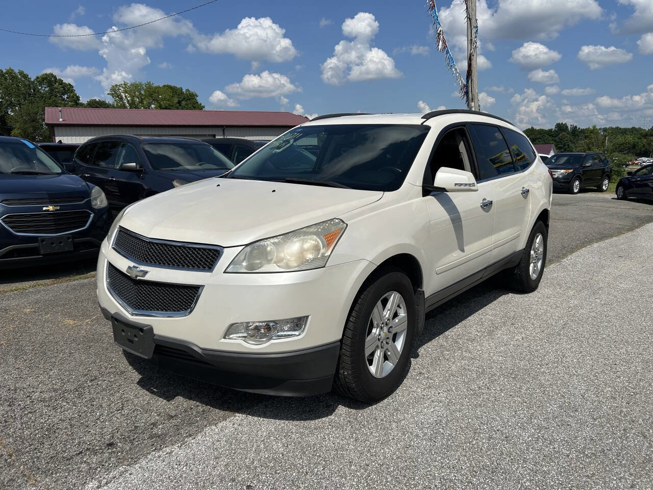 Used 2011 Chevrolet Traverse LT w/ Personal Connectivity Package image 2