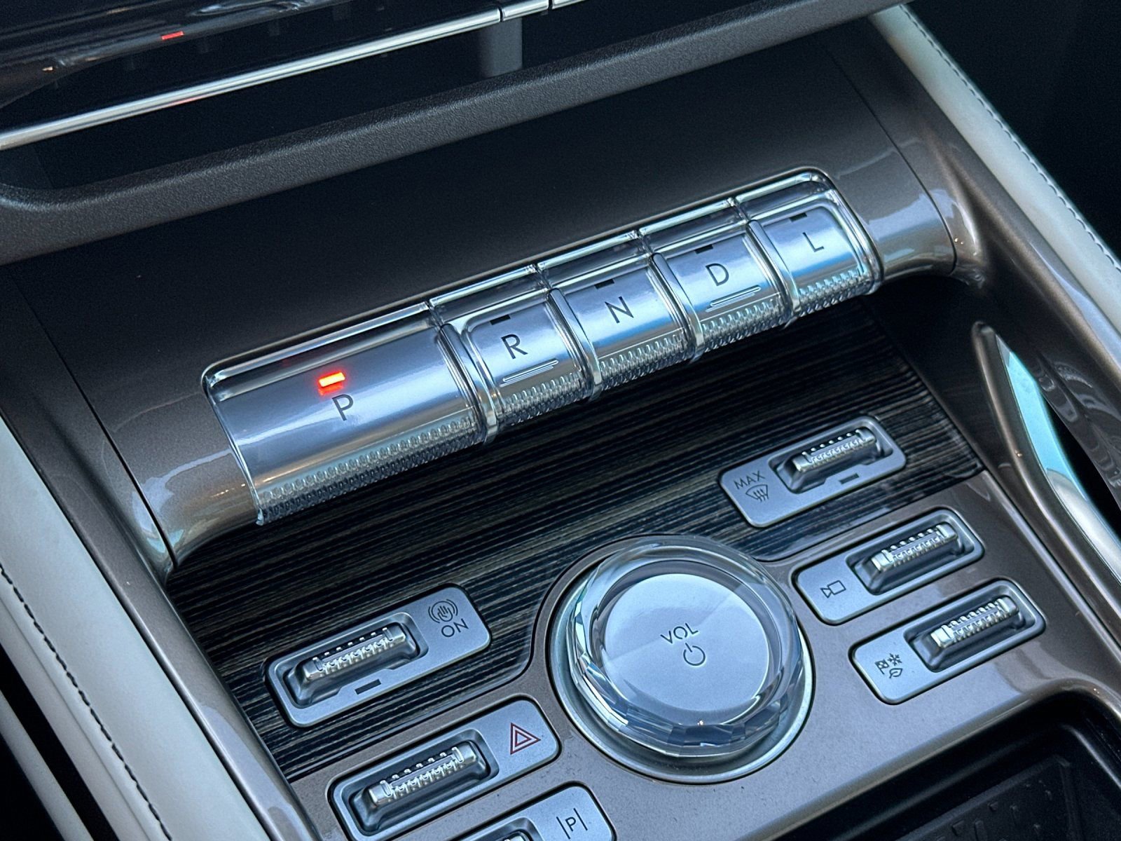 Used 2024 Lincoln Nautilus Black Label image 25