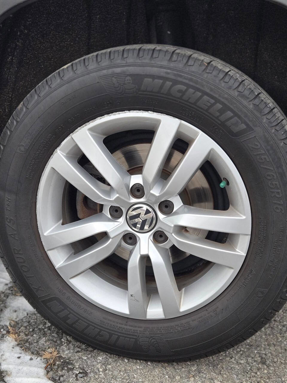 Used 2016 Volkswagen Tiguan S image 23