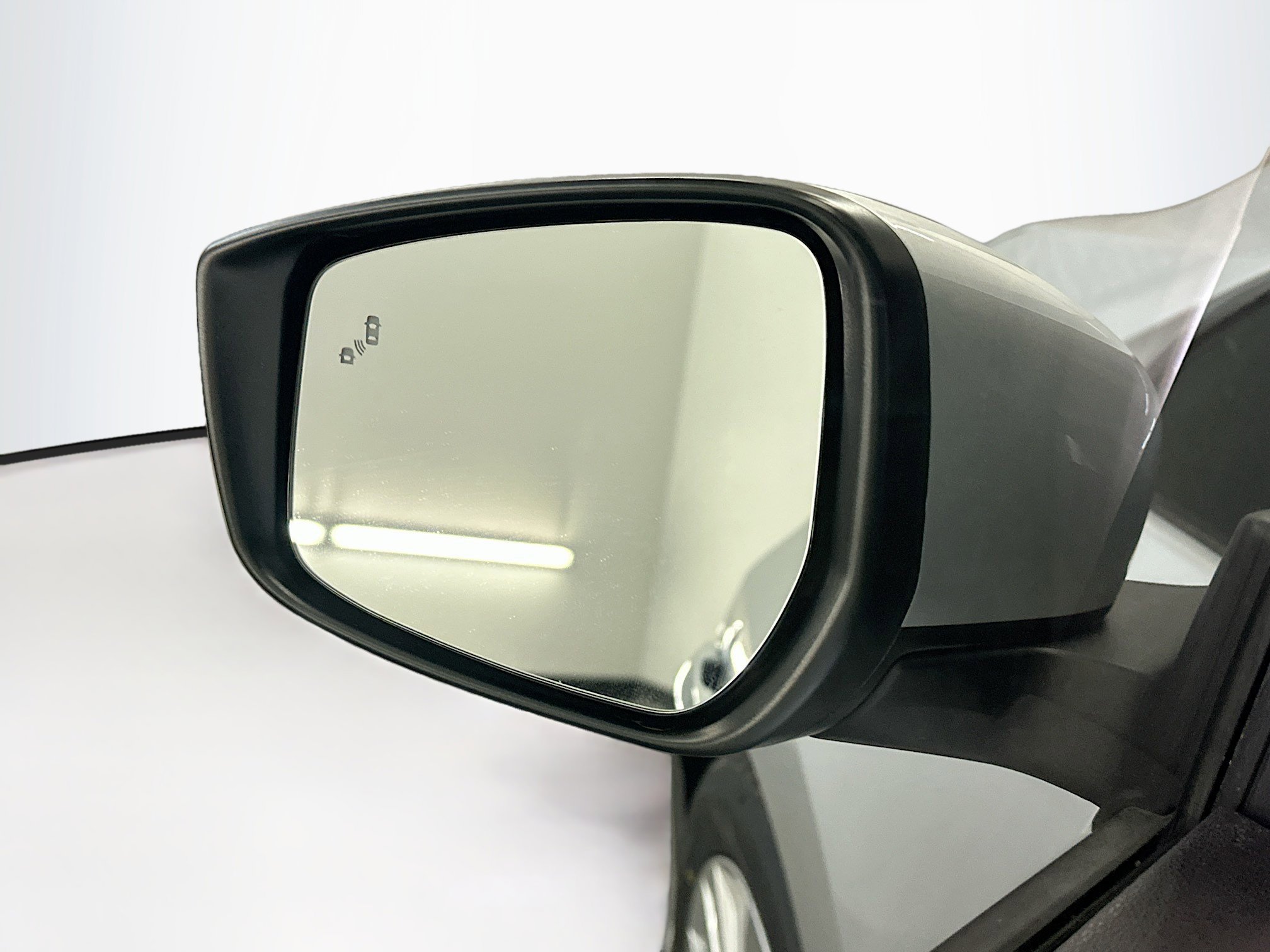 Used 2024 Nissan Leaf S image 16