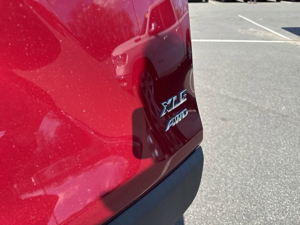 Used 2024 Toyota RAV4 XLE Premium image 10