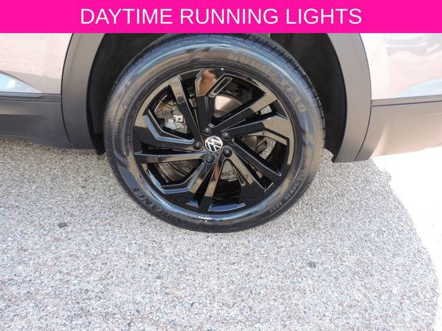 Used 2023 Volkswagen Atlas SE FWD image 11