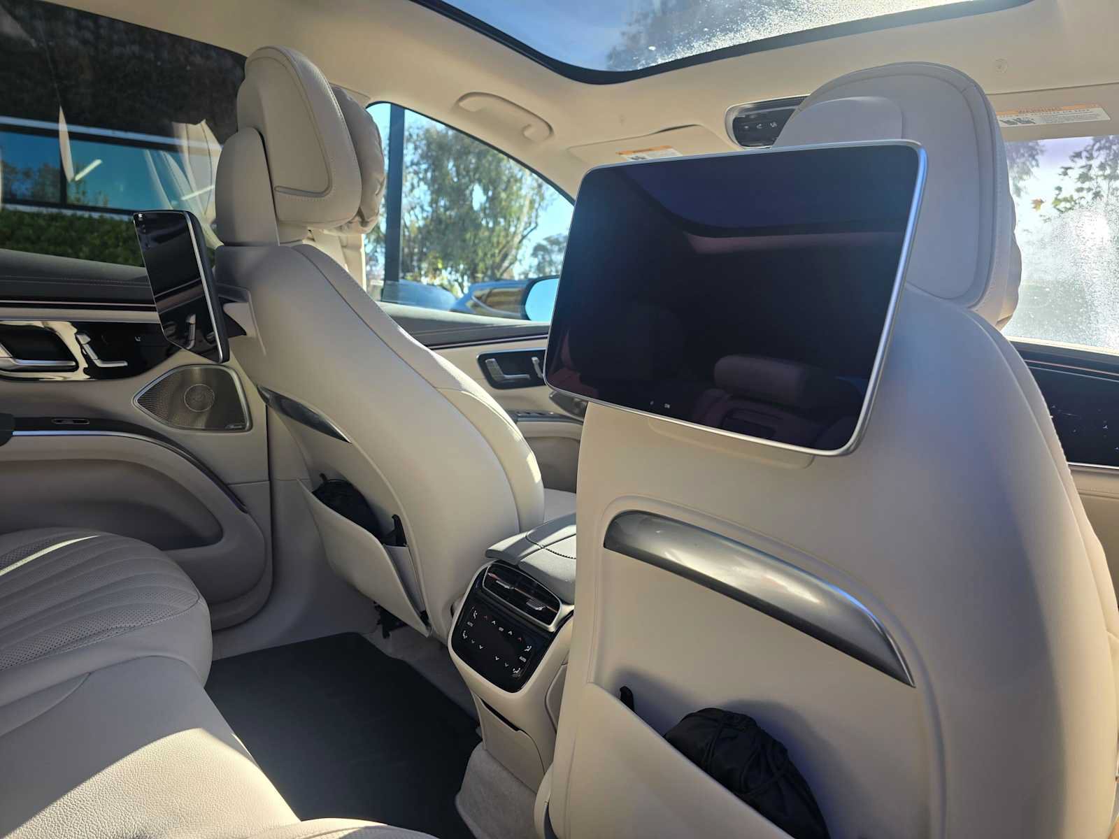 New 2027 Mercedes-Benz EQS 400 4MATIC SUV image 14