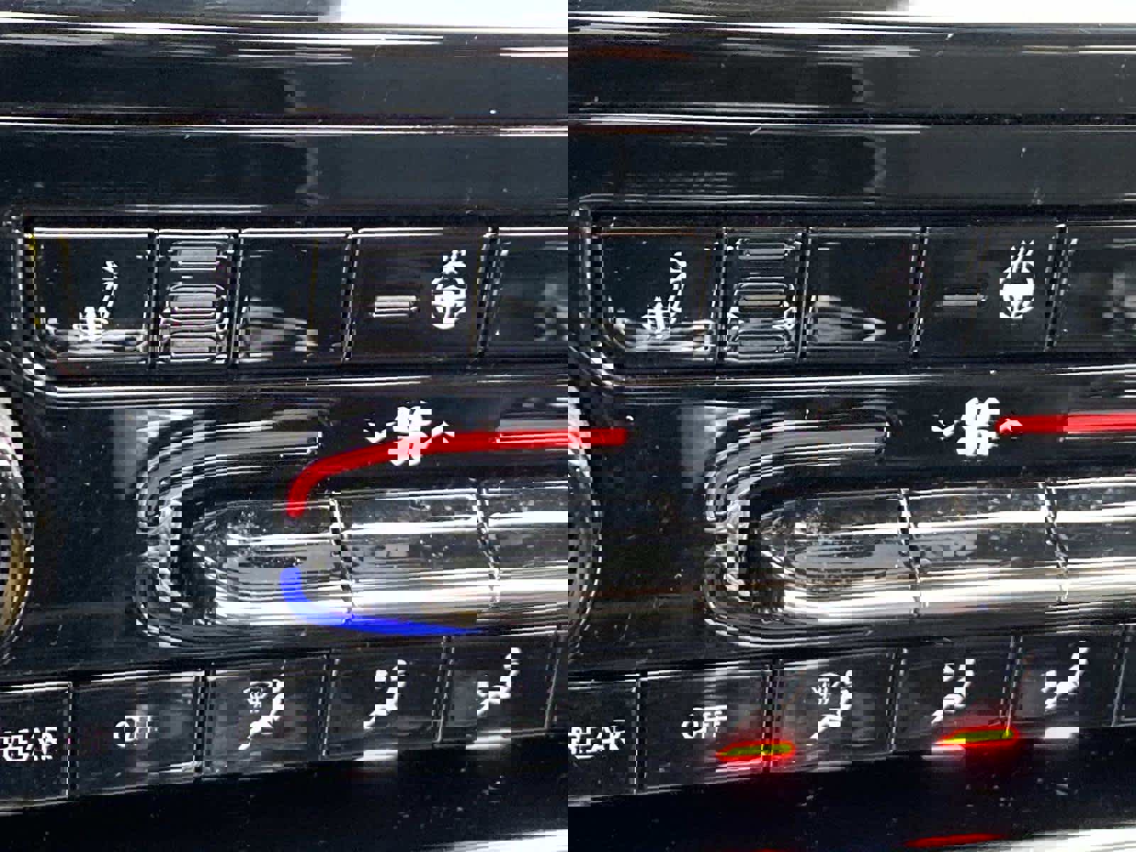 Certified 2023 Jeep Grand Cherokee Altitude image 32