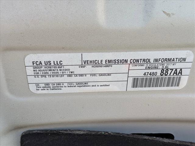 Used 2017 Chrysler Pacifica Limited image 15