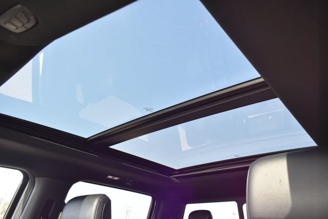 Used 2023 Ford F150 Lariat AWD/4WD image 7
