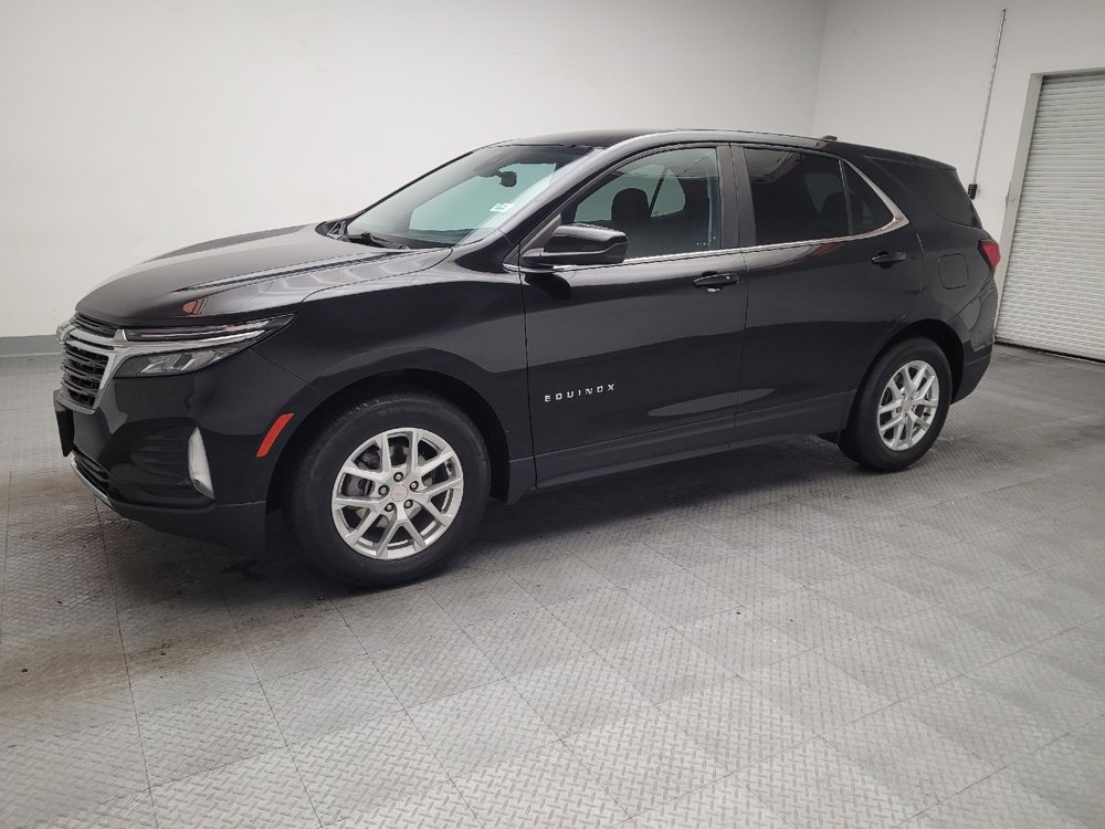 Used 2022 Chevrolet Equinox LT image 2