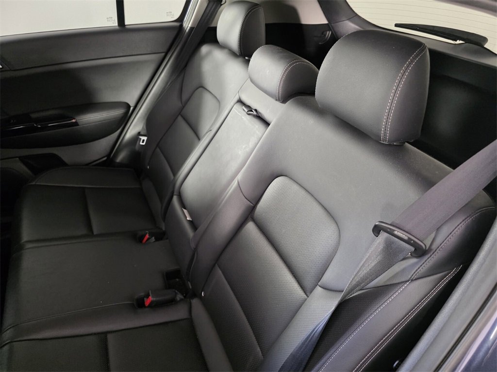 Used 2020 Kia Sportage EX image 15