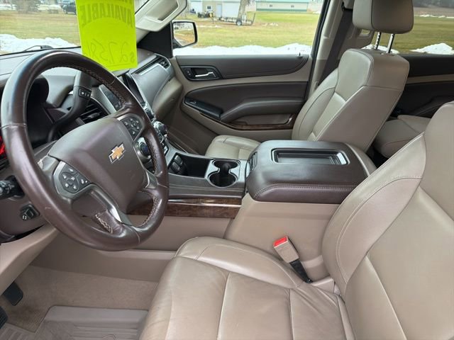 Used 2019 Chevrolet Suburban LT w/ Luxury Package image 10