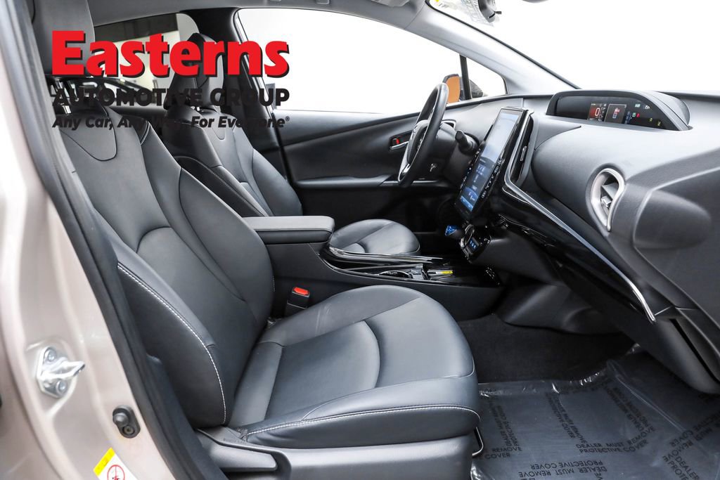 Used 2020 Toyota Prius Prime XLE image 23