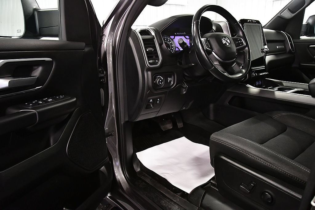 Used 2023 RAM 1500 Big Horn AWD/4WD image 17