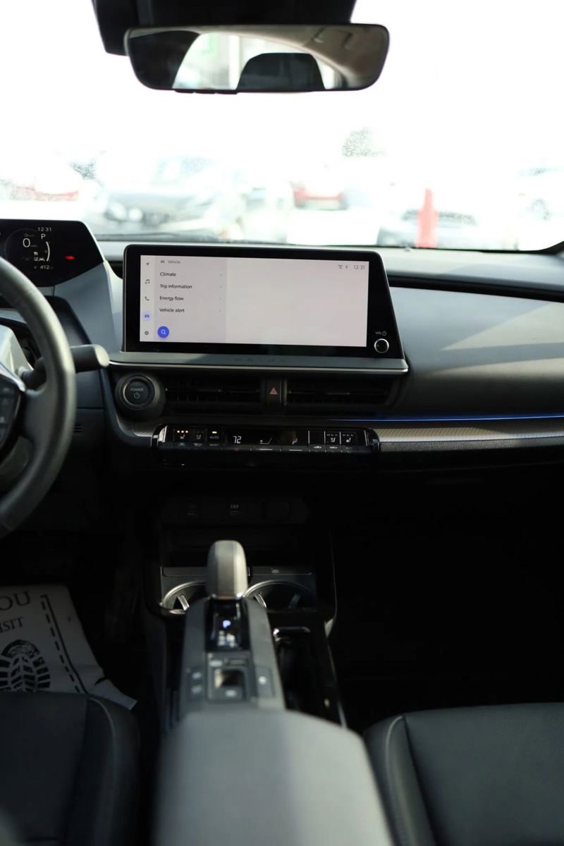 Used 2024 Toyota Prius Limited image 38
