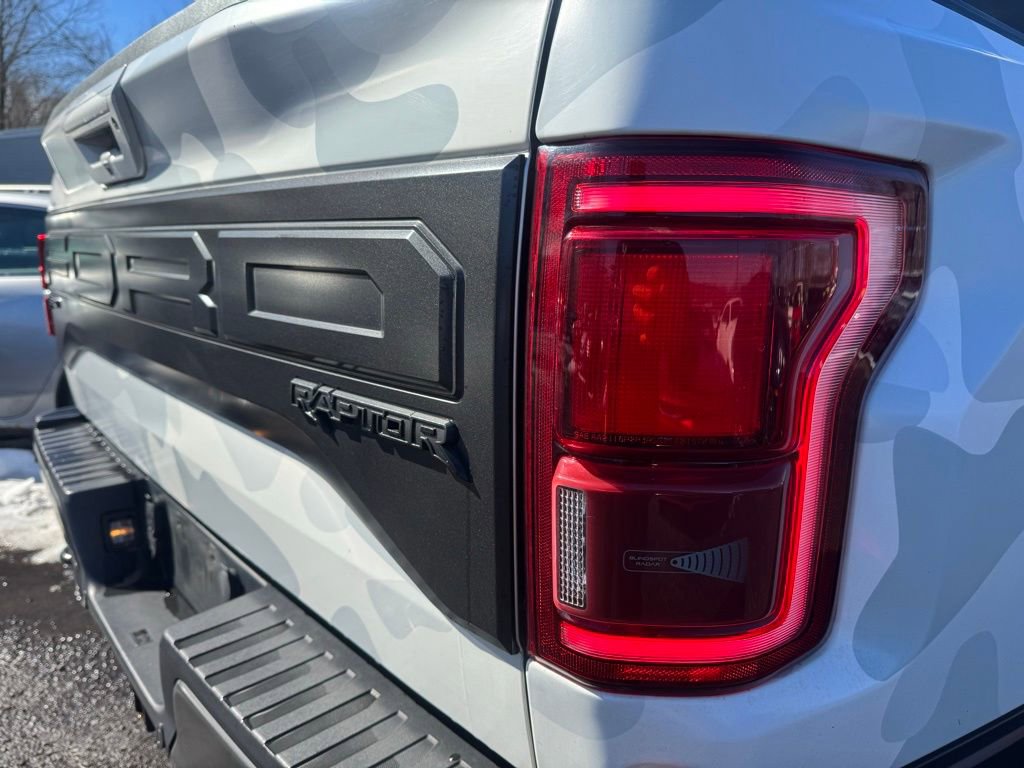 Used 2017 Ford F150 Raptor w/ Equipment Group 802A Luxury image 18