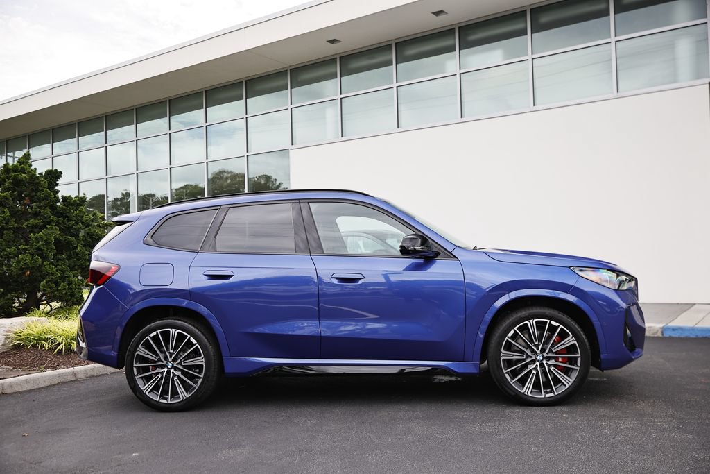 Used 2026 BMW X1 xDrive28i w/ Technology Package AWD/4WD image 4